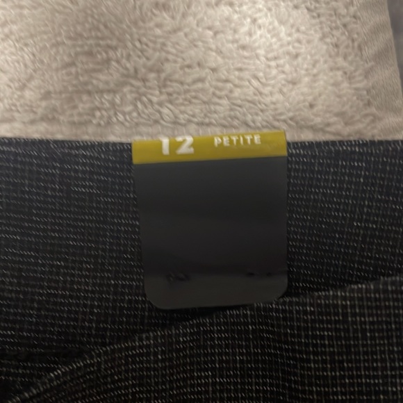 12 Petite straight leg reitmans dress pants NWT - Picture 5 of 6